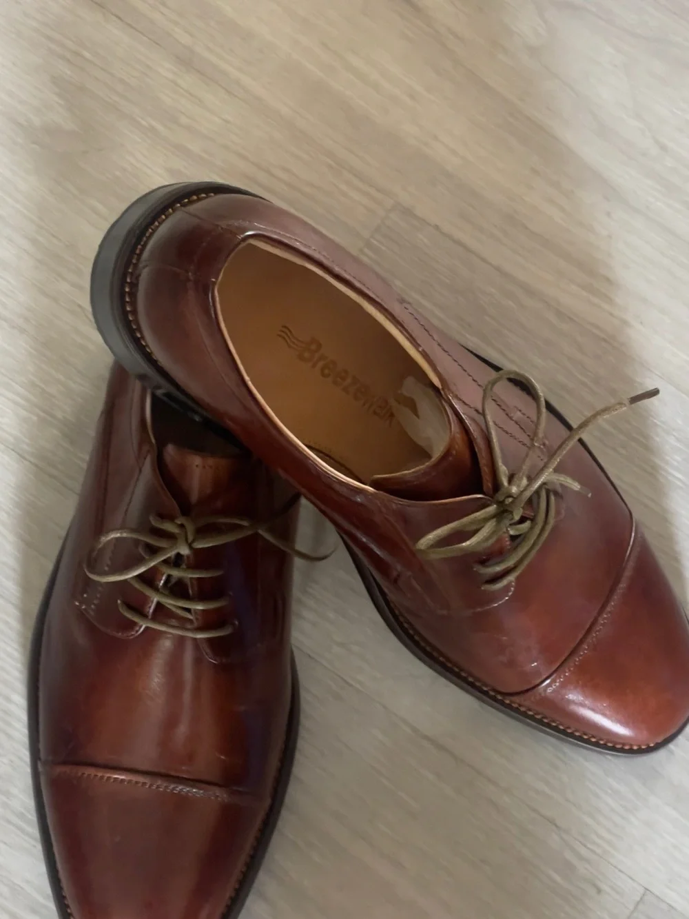 Men's Tan Leather Cap-Toe Derby Shoes